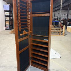 Jewelry Closet Great Condition 
