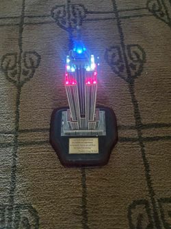 Brand New Danbury Mint The Empire State Building , The Top Lights Up Red, White And Blue , Saying On a Name Plate By George W Bush, In Mint Condition,
