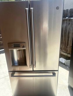 GE Fridge For Sale