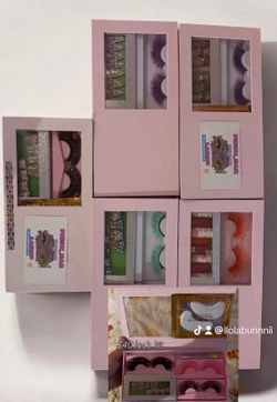 Custom lash and nail kit