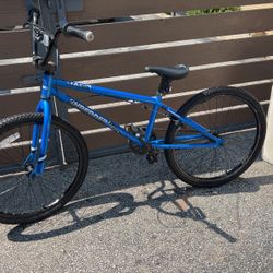 Haro Shredder Pro Bike 39 16 for Sale in Chicago IL OfferUp