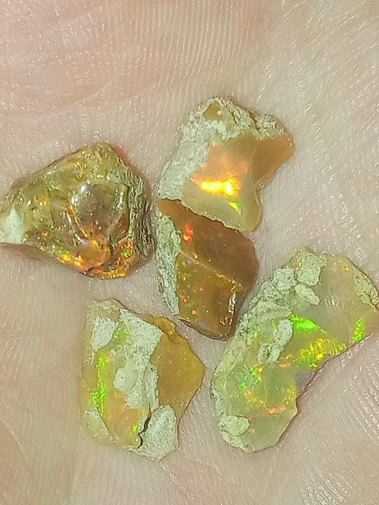 10ct Ethiopian Fire Opal Loose Gemstone Rough Raw Uncut Gemstones 