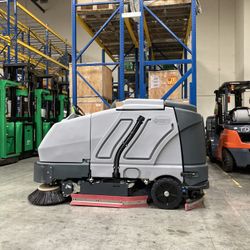 Advance By Nilfisk Sweeper/scrubber