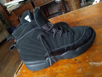 Hurry now kids black jordans 23 size 3y