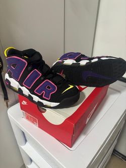 Nike uptempo court purple sneakers