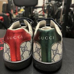 Gucci Shoes 