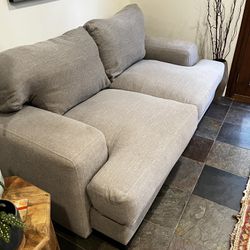 Small Couch. Light Gray