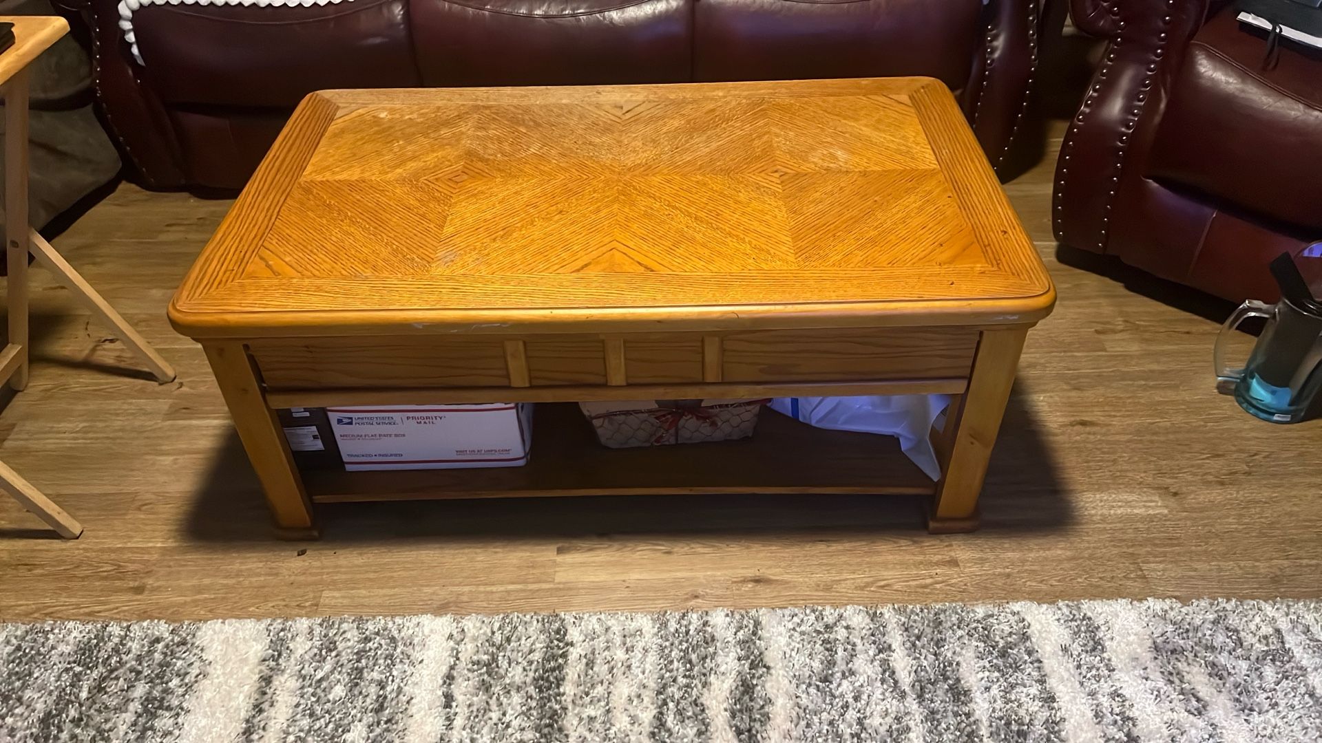 Real Wood Table !
