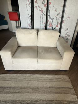 Like-new sofa