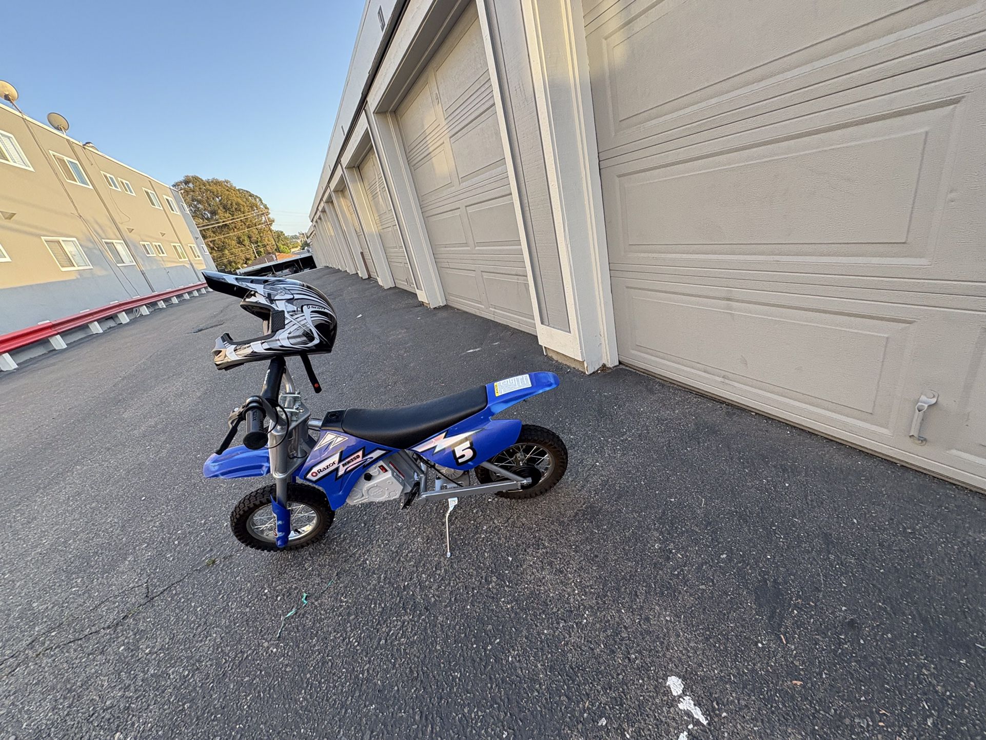 Razor Dirt Bike Blue And Helmet
