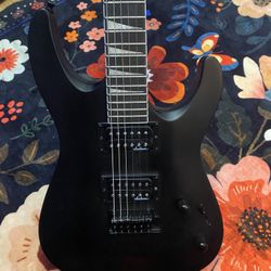 Jackson Dinky Arch Top JS22 DKA - Satin Black