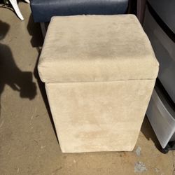 Like New Storage Seat Stool