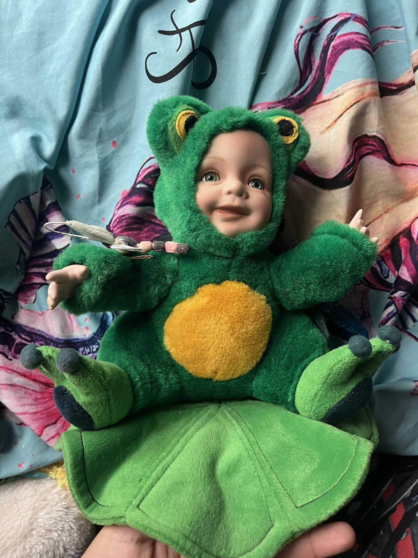 Cuddle Kids Fritz Frog Porcelain