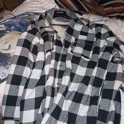 Brand New Levi's Flannel Jacket With Hood 