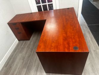 OFFICE/HOME DESK L-SHAPE DESK