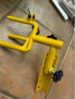 Universal Archery  Bow  Vase -+Bow
