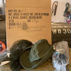  US ARMY BONEY HAT AND NET UNISSUED, 1969 