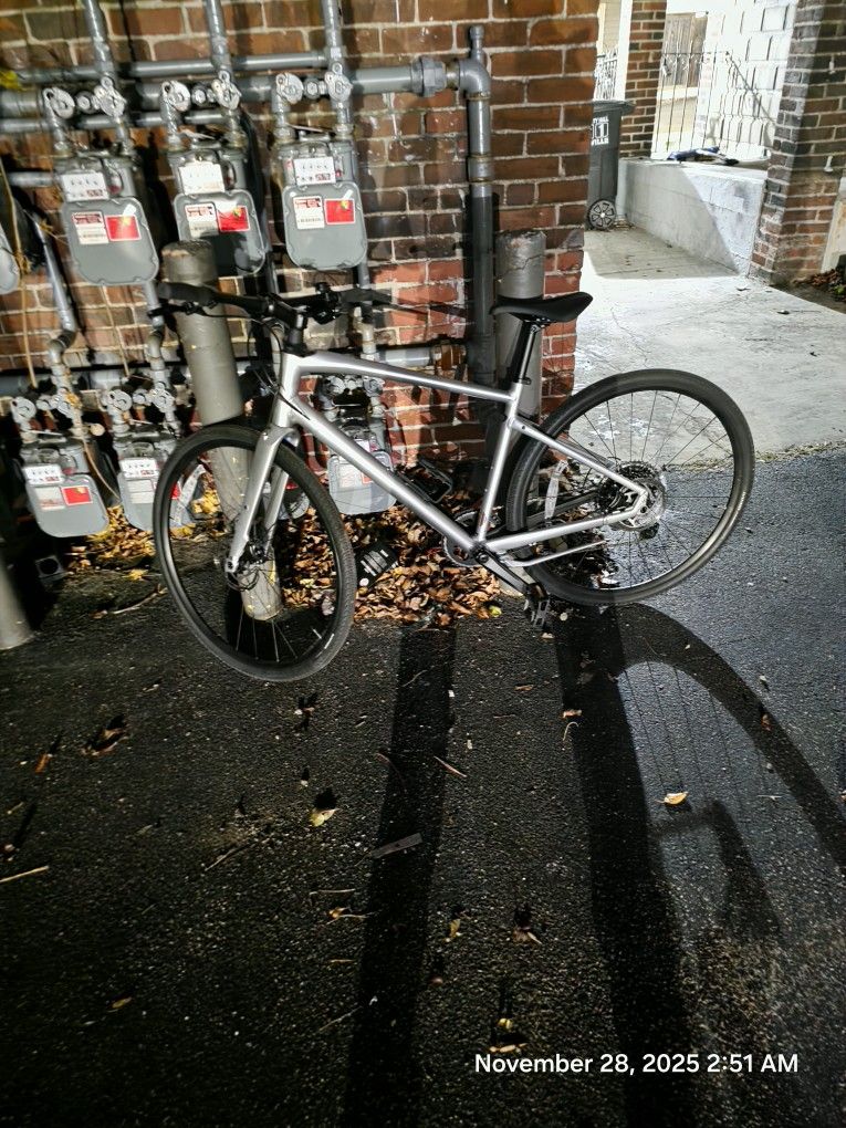 2025 Specialized Sirrus X 4.0