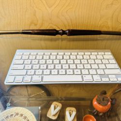 Apple Magic Keyboard (Compact) - Good Condition