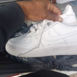 Nike Ones 6.5y Used Mint Condition 