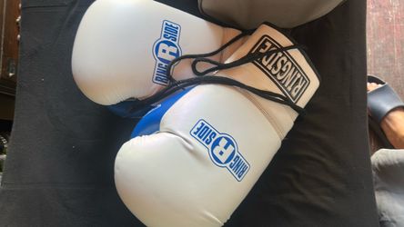 Blue and white ringside gloves 14 oz