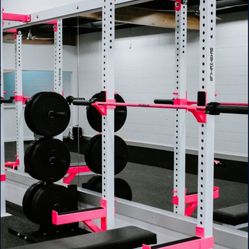 SQUAT RACK, SAFETY ARMS, & BENCH! 