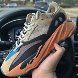 adidas Yeezy Boost 700 Enflame Amber (size 8.5)