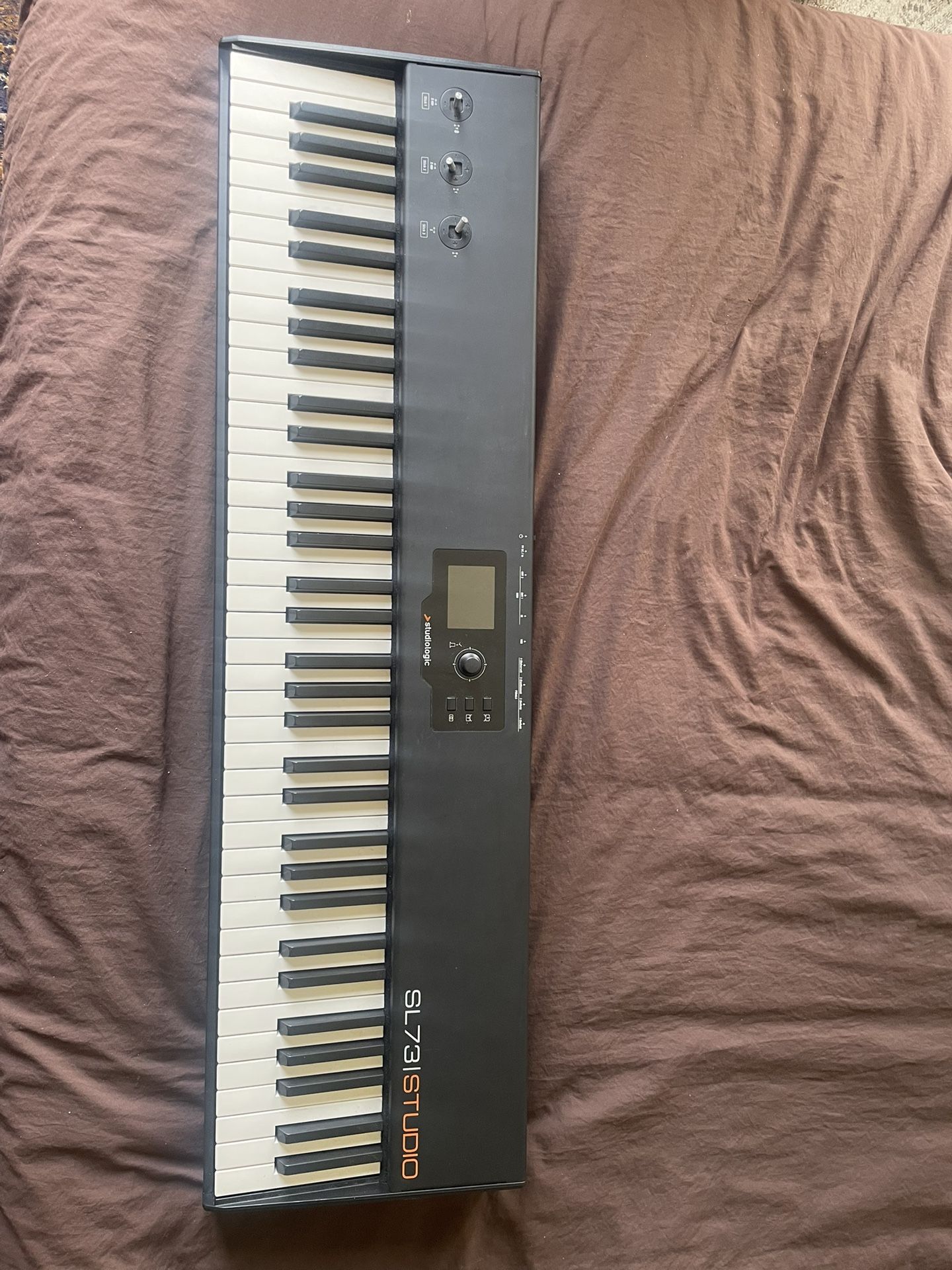 Studiologic73 midi Keyboard 