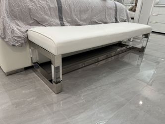Silla De Cuero Blanca Larga