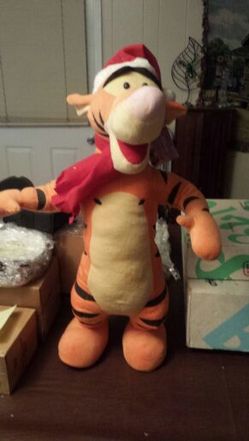 Disney tigger porch buddy