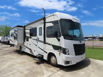 2023 FOREST RIVER FR3 32DS