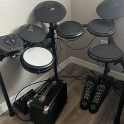 Simmons Drum Set