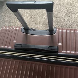 Giant Hard Shell Luggage With Wheels-NEW 