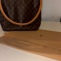 Louis Vuitton Looping GM (Grande Modele)