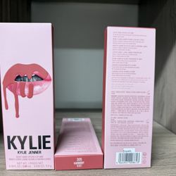 Kylie Jenner Velvet Liquid Lip Stick & Lip Liner