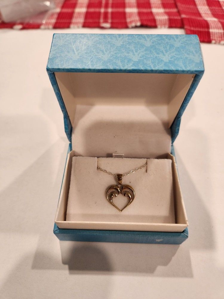 Maui Divers Jewelry, 18" Nalu(wave) Heart Pendant Necklace in Sterling Silver, New with box.