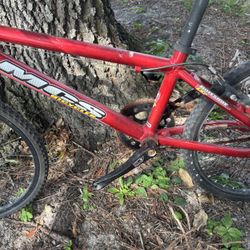 MCS Holeshot Exp Bike