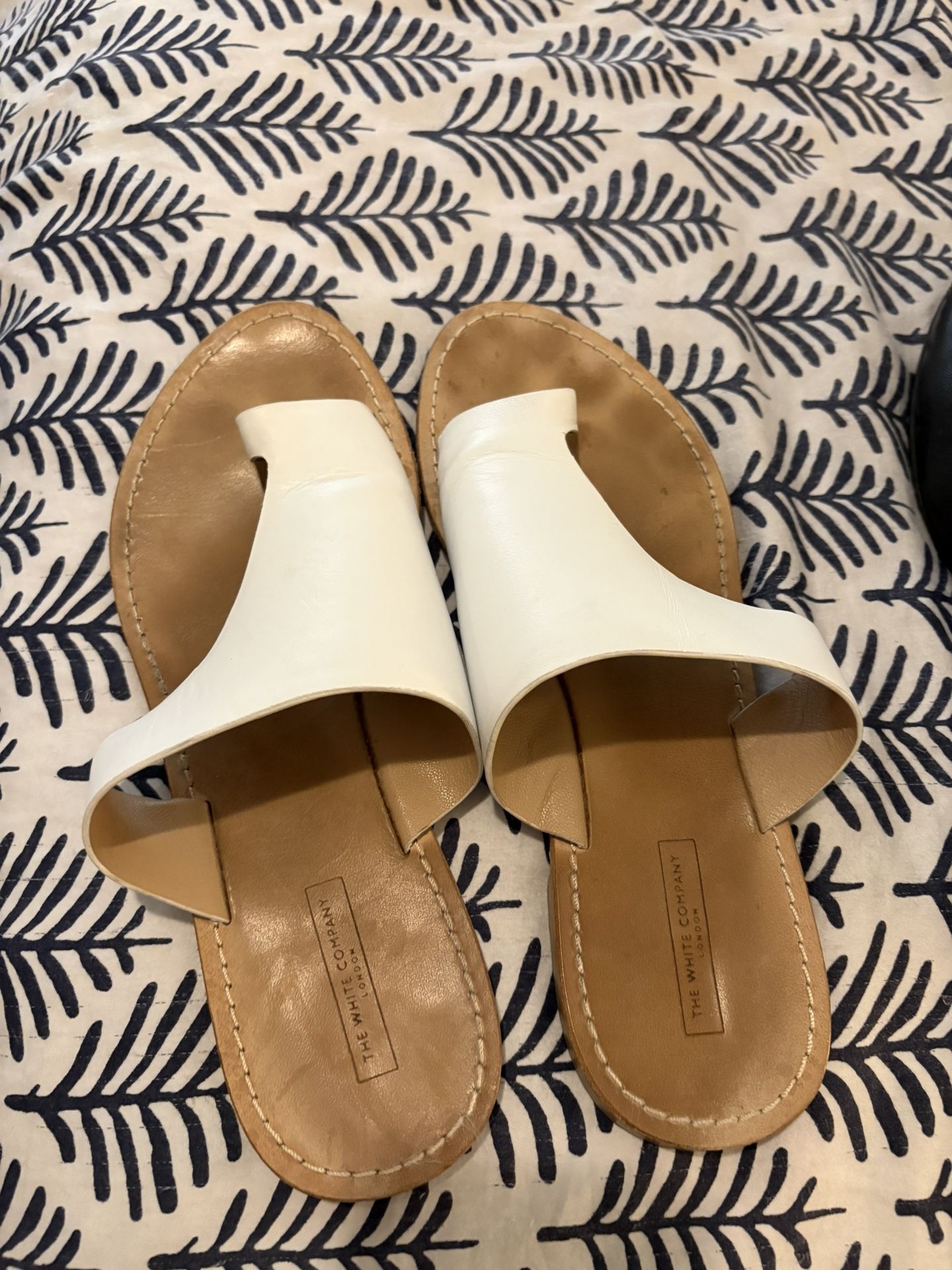 The White  Company - White Sandals 