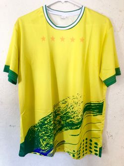Brazil Football Soccer Jersey Medium #10.  NEW