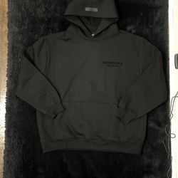 FOG Essentials Black Stretch Limo-Pullover|Size M|BNWT🏷️