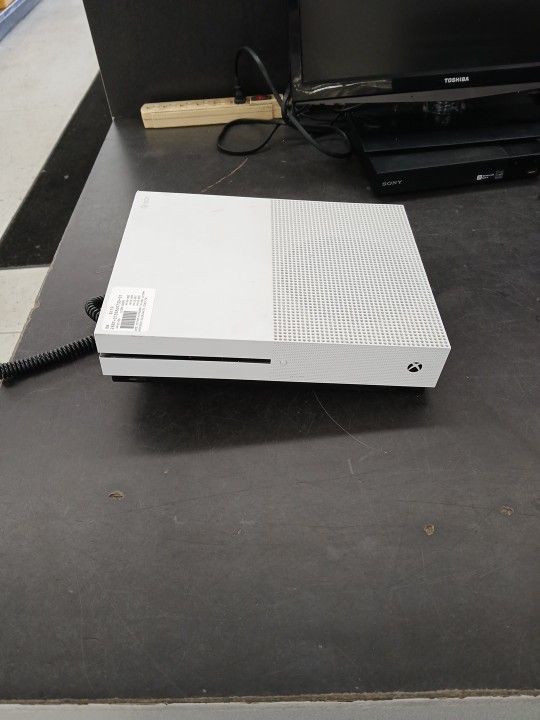 Xbox One S