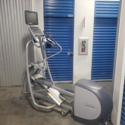 Local Delivery Precor 556i Navy Elliptical 