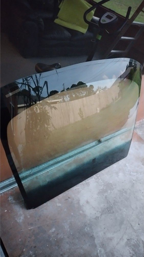 Windshield 