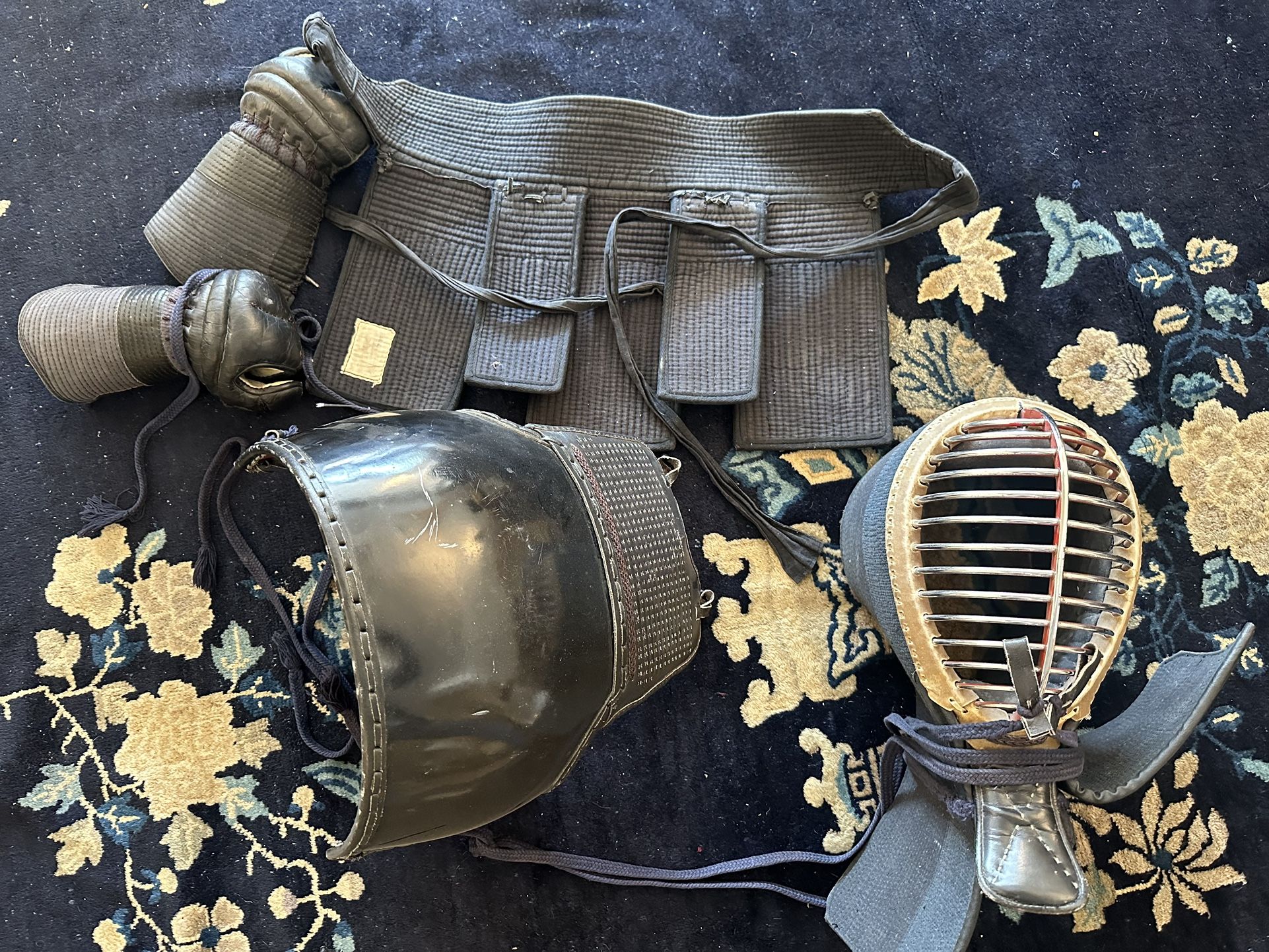 Japanese Kendo Bogu Hakko Kote Stitch Set Martial Arts Armor And Head Gear Helmet And Gloves