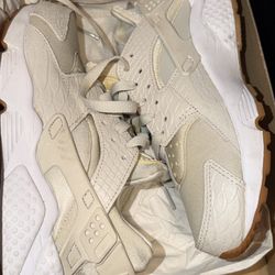 Women's Nike Huarache Run