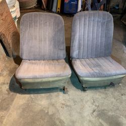 66-77 Bronco Front Seats