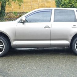 2005 Porsche Cayenne Turbo for parts  