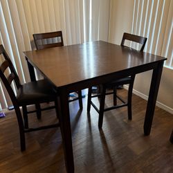 Dining Table Set