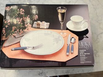 Mikasa Ovation Bone China - Service for 8 - 2 Boxes