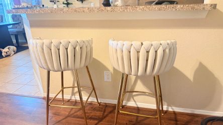 Off white bar stools